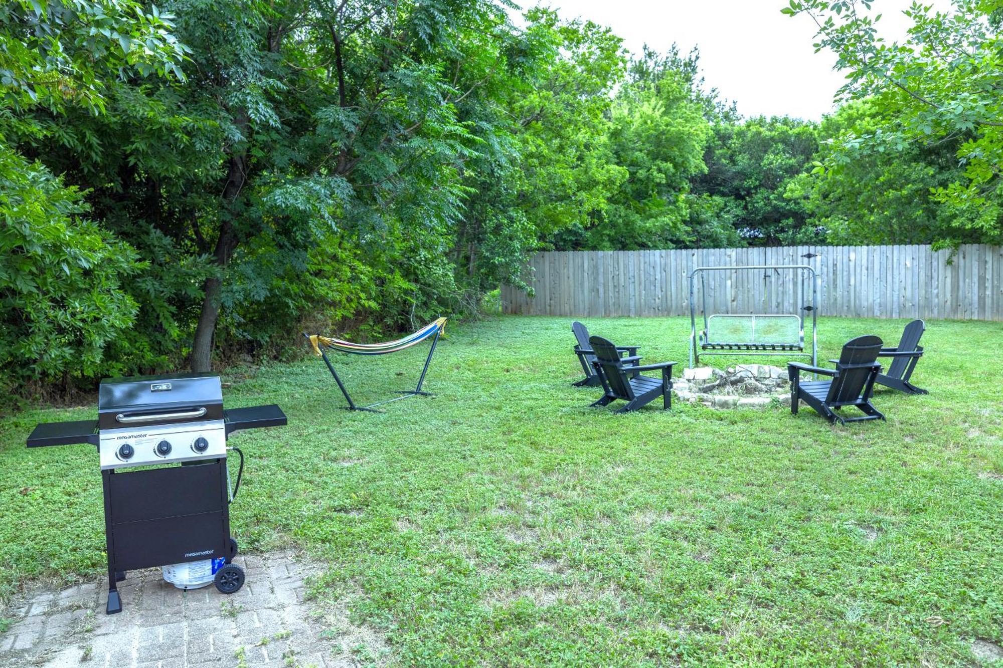 Lovely Home Away From Home - Entire House! Austin Exterior foto